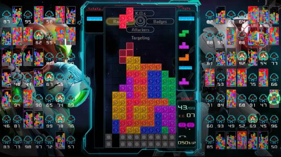 A game of Tetris 99 is shown, with the background, Tetriminos, and general layout, all based on Metroid Dread. Samus Aran and an E.M.M.I. are visible behind the action