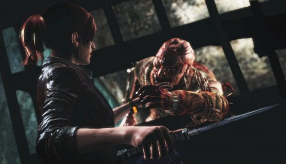 Claire Redfield using a knife against a mutated enemy