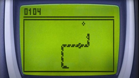 Captura de pantalla del juego Play Snake 97, que muestra a la serpiente en la pantalla de un teléfono antiguo