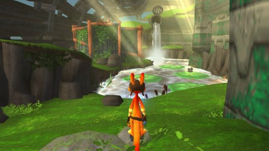 Best PSP games - Daxter stood in a grassy area