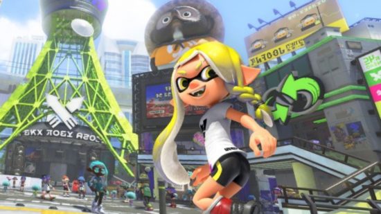 Splatoon 3 DLC poster showing an inkling in black shorts, white top, with yellow hair one side straight, the other side plaited, walking in a city with a yellow Eiffel-Tower-like structure and various marine-like life milling about.