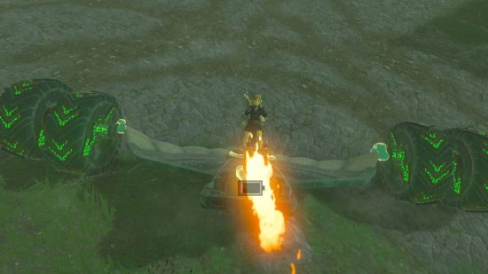 Zrzut ekranu przedstawiający ultraręczne urządzenie Zelda: Tears of the Kingdom z wiadomościami na ten temat