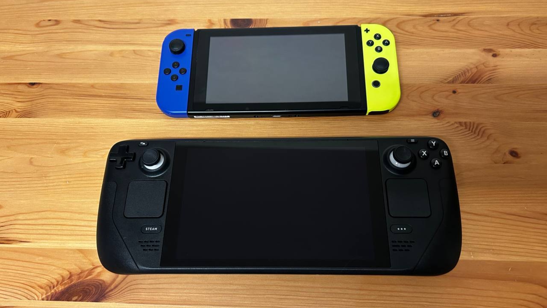 Valve Steam Deck vs. Nintendo Switch OLED