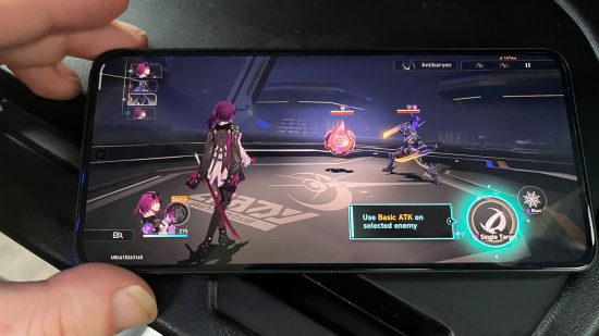 Screenshot of the Kafka battle at the beginning of Honkai Star Rail for Xiaomi 13T Pro review