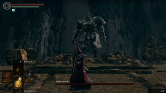 Dark Souls bosses: The Iron Golem walking towards the chosen undead