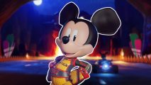 Disney Speedstorm codes: Mickey from Speedstorm posing with his hands on his hips, outlined in white and pasted on a blurred screen shot of the Cave of Wonders racetrack