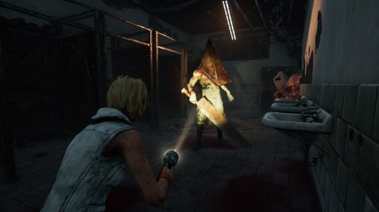 Silent Hill Switch - a woman shines a torch at a person with a pyramid for a head