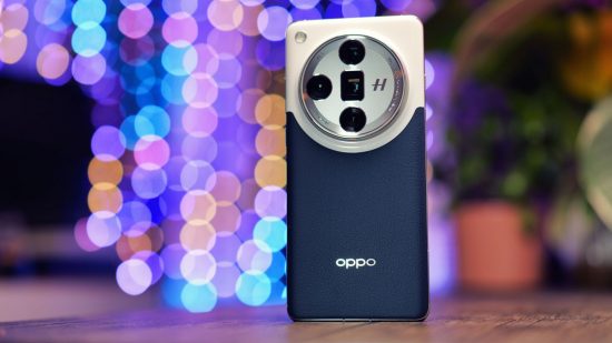 Custom iamge for Oppo Find X7 Ultra review with the full phone in the center of the shot in blue and white