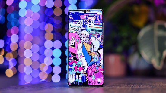 Custom iamge for Oppo Find X7 Ultra review with a psychedelic lock screen