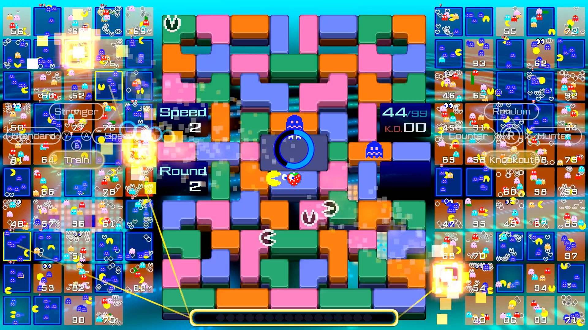 I tried playing the 99-player battle royale 'PAC-MAN 99' that