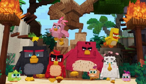 minecraft angry birds DLC: the birds from angry birds appear in the minecraft world